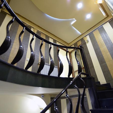 Skyline Hotel Ереван Екстериор снимка