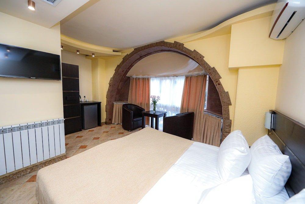 Skyline Hotel Ереван Екстериор снимка